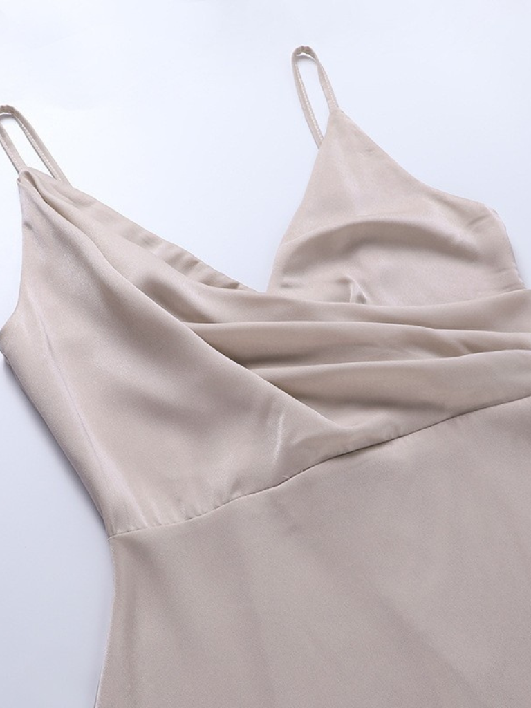 Alenya – Satin dress with waterfall neck and high slit